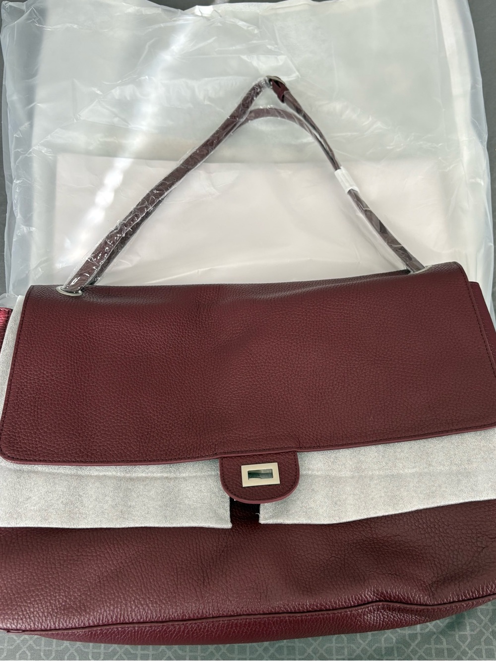 & Other Stories Burgundy Leather Shoulder Tote - Picture 5 of 6